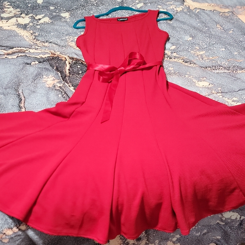 Elegant Red Maxi Dress